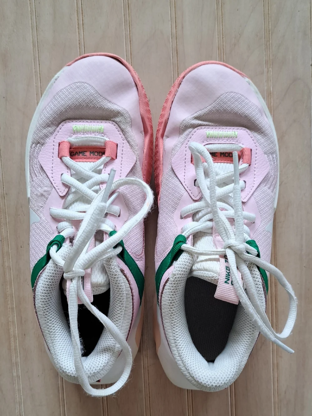 Nike Air Zoom Crossover Pink Foam Malachite GS Basketball Shoes 3.5Y